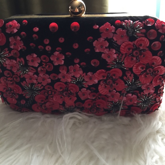 JCREW BEADED VELVET EMBELLISHED CLUTCH NWT - Picture 3 of 9